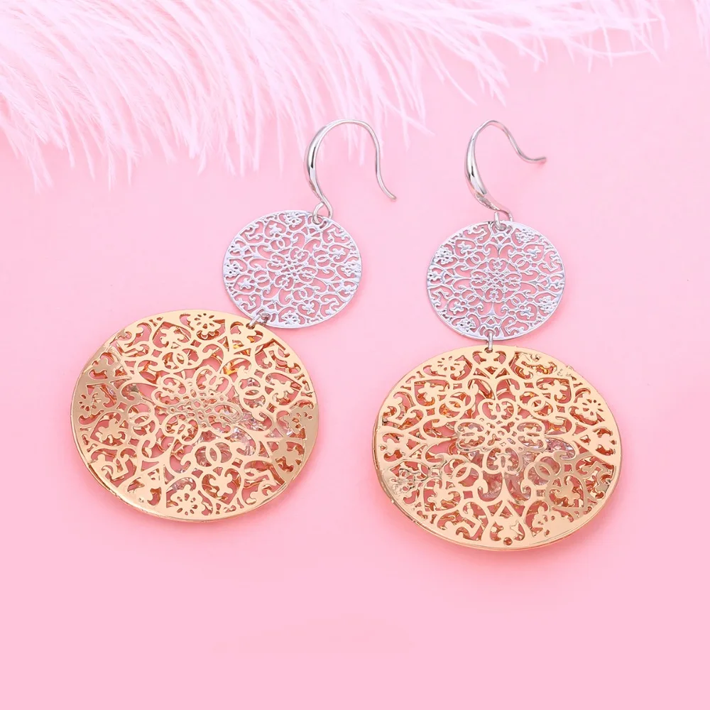 

Cute Fashion Earrings Silver Crystal Round Flower Earrings Simple Statement Jewelry Geometric Earrings Fashion Women Jewelry Hot