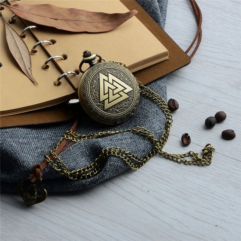Ретро Бронзовый стимпанк кварцевые карманные часы для мужчин для женщин треугольники узор цепочки и ожерелья кулон резные карманные