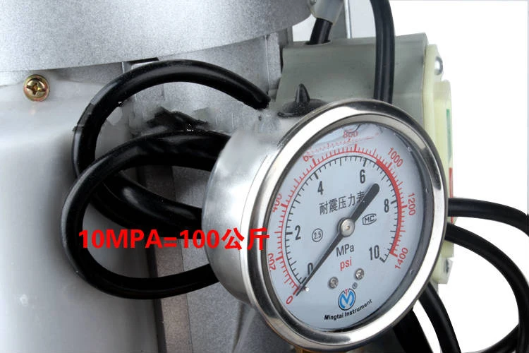 Манометры жидкостные для измерения давления воздуха в котельной. Манометр пружинный класс точности 1. Испытание на давление 1 0 мпа. Пневматическое испытание сосудов работающих под давлением. Манометр мзм класс точности 0,5.