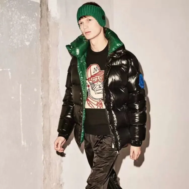 

new men's rare superlight weight Down Jacket size 1-4 Hooded coat with Logo for cold winter in all occasions