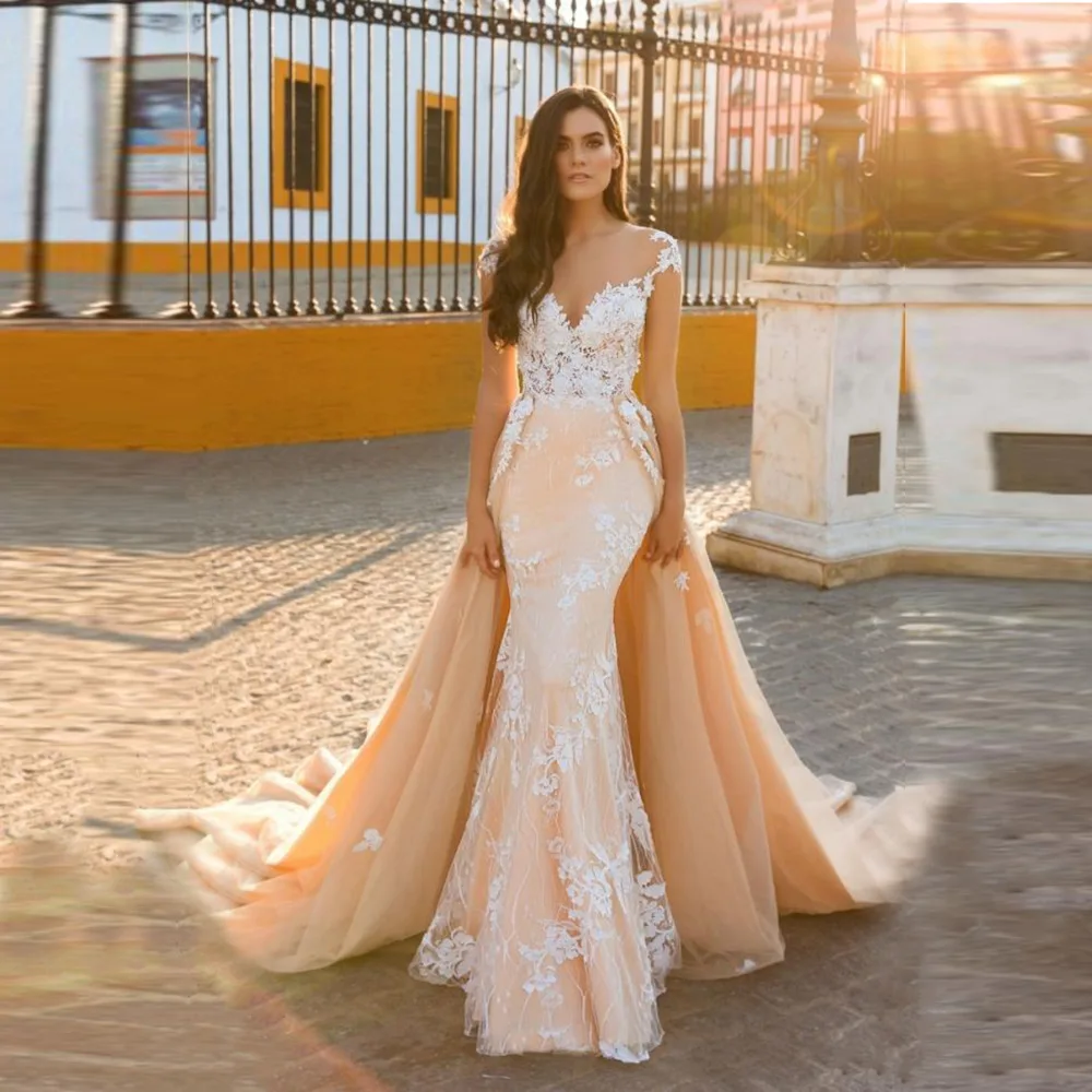 Vestido-de-noiva-New-Luxury-Wedding-Dress-2017-Scoop-Neck-Cap-Sleeves-Sweep-Train-Champagne-Applique