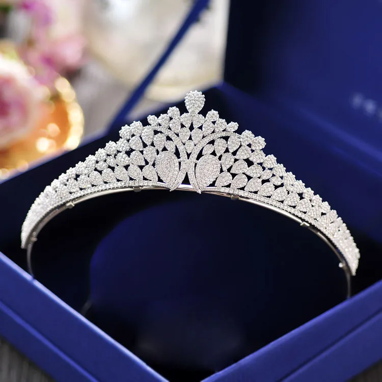 

New Fashion europe style crystal CZ zircon Princess hair crown wedding bride dinner banquet Beauty tiaras jewelry free shipping