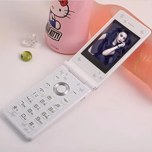 Флип 2 4 ''с сенсорным экраном и двумя SIM картами в режиме ожидания русский