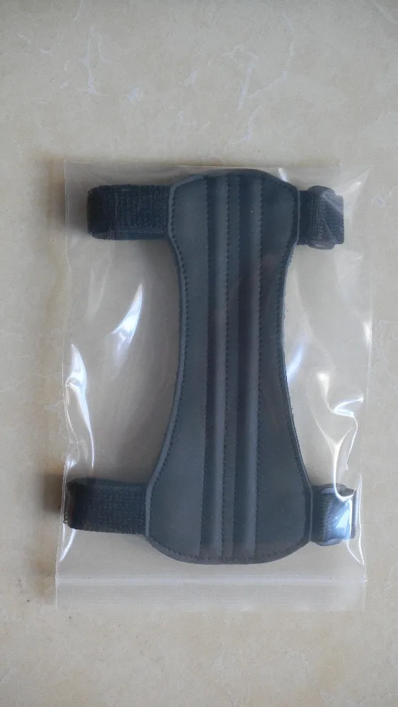 

medium size leather armguard