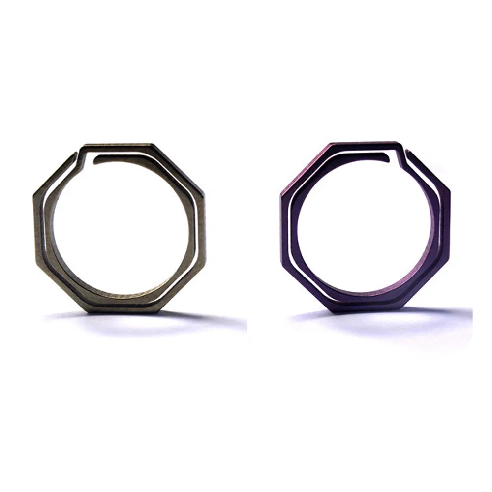 

New simple design 20MM Octagonal Geometric Titanium solid Key Ring Keychain hot sale random color chose gift for women men