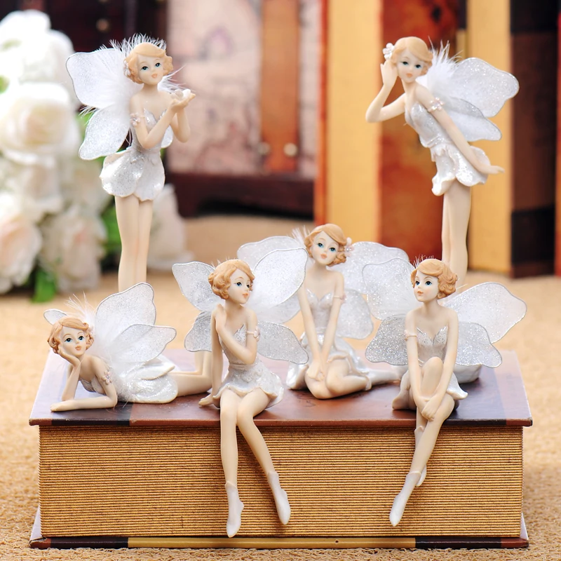 1pcs Resin little angel Miniature figurines Action Figure Collectible