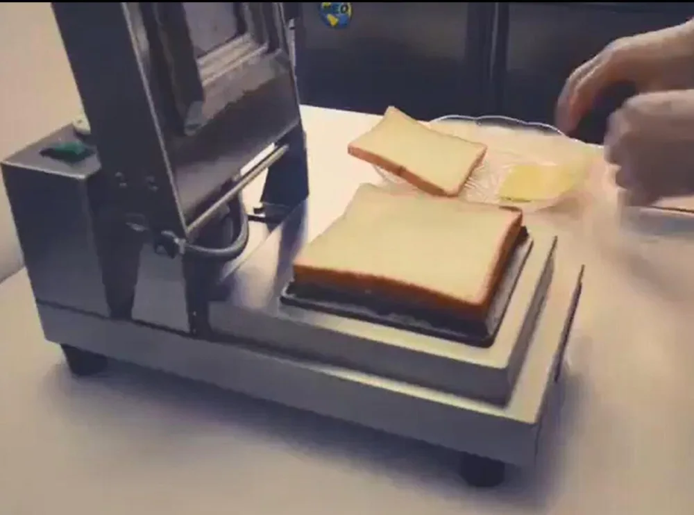Commercial single hot pressing toast bread sandwich wrapping machine stuffing Toaster sandwich waffle maker machine 110v 220v