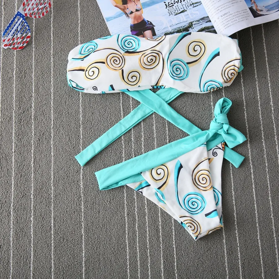 

Newest Bandeau Printed Bikini Ladies Cutest Thongs Bikini Set Patchwork Women's Strappy Water Sports Swimwear Swimsuit Biquini