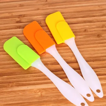 

19cm Small Silicone Spatula Mini Cream Butter Mixing Batter Scraper Kitchen Accessories Baking Tools for Cakes