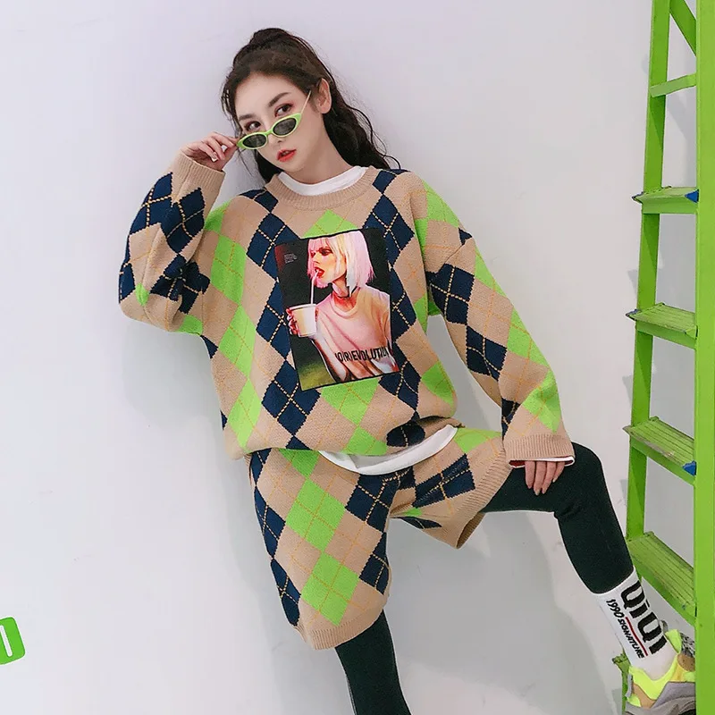 

Spring New Thai Street Fashion Characters Hot Painting Rhombic Matching Long-sleeved Shirt Shorts Sweater Suit Casual Loose