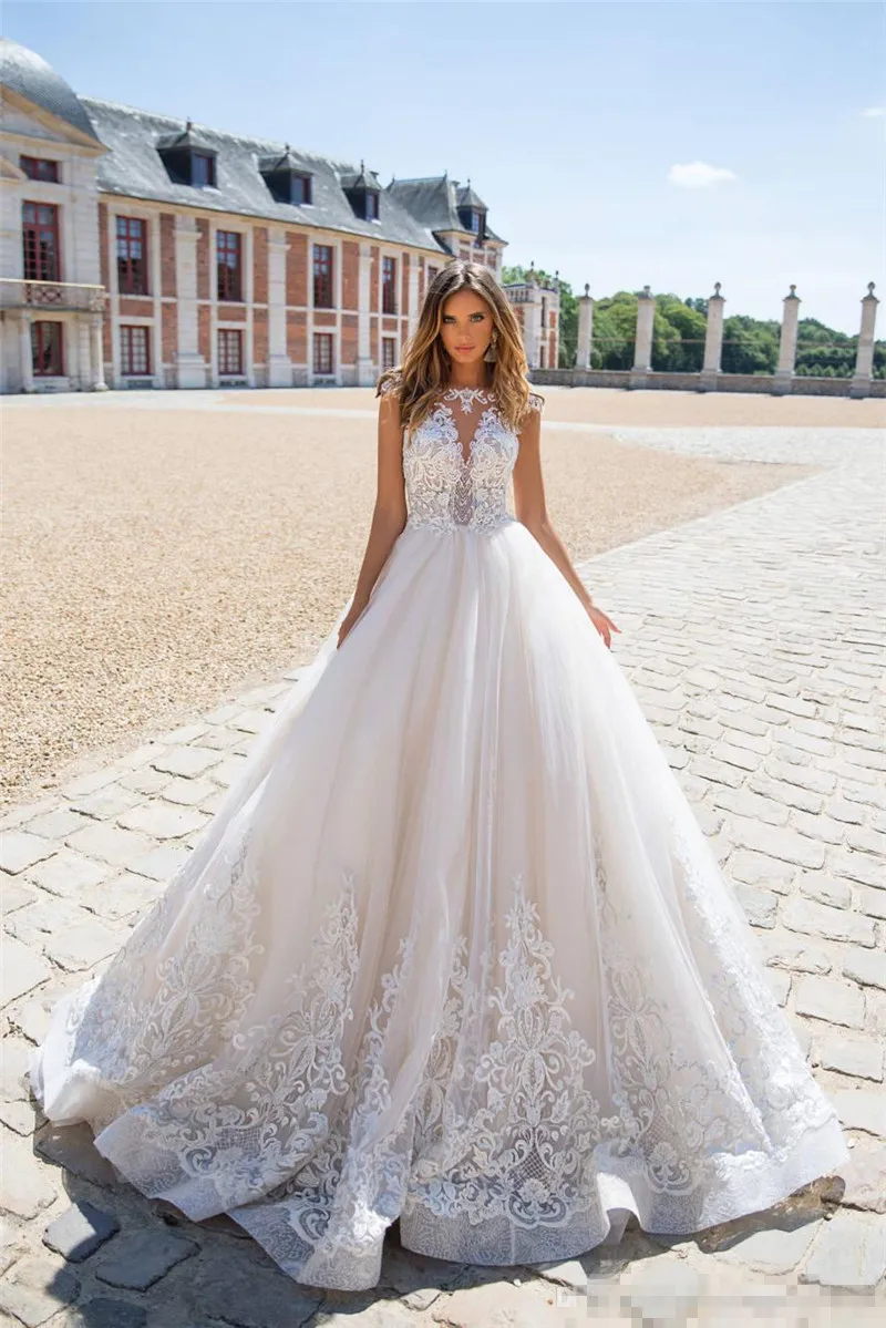 

Luxury Robe De Mariee Mariage Wedding Dress Long Train Arabic Dubai Lace Appliques Backless Bridal Gowns Gowns trouwjurk