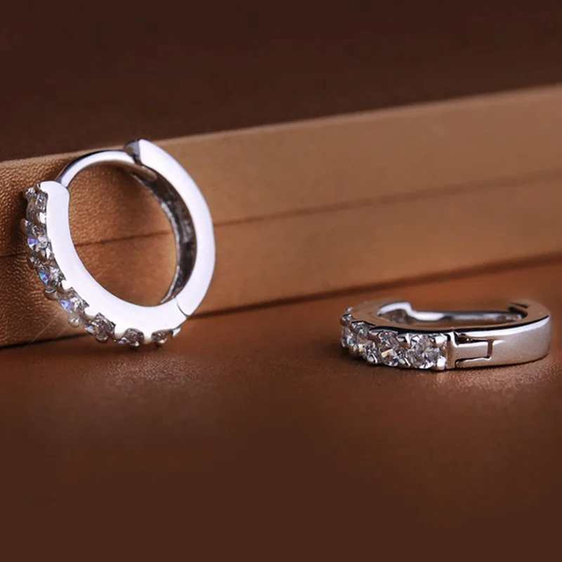 ae01.alicdn.com/kf/HTB15tZUKFXXXXa0XpXXq6xXFXXXs/Top-Qualidade-Barato-Branco-Banhado-A-Ouro-Zirconia-Diamante-Brinco-de-Argola-Moda-Jóias-Rodada-Brincos.jpg