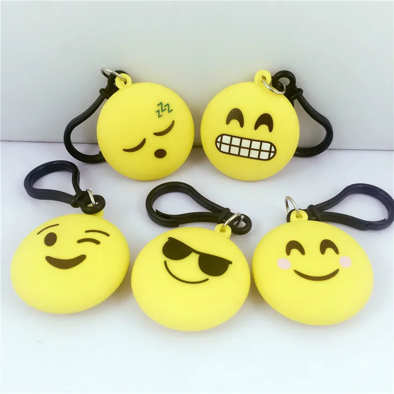 

5 pieces Emoji Keychain Backpack Pendant Mini Cute Doll, Children's Party Supplies, Christmas Tree Ornaments