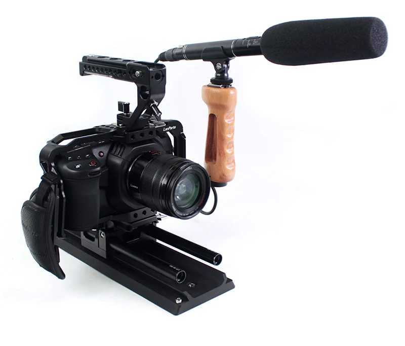 Wooden-Handle-Grip-(Left)-with-Nato-Rail_07