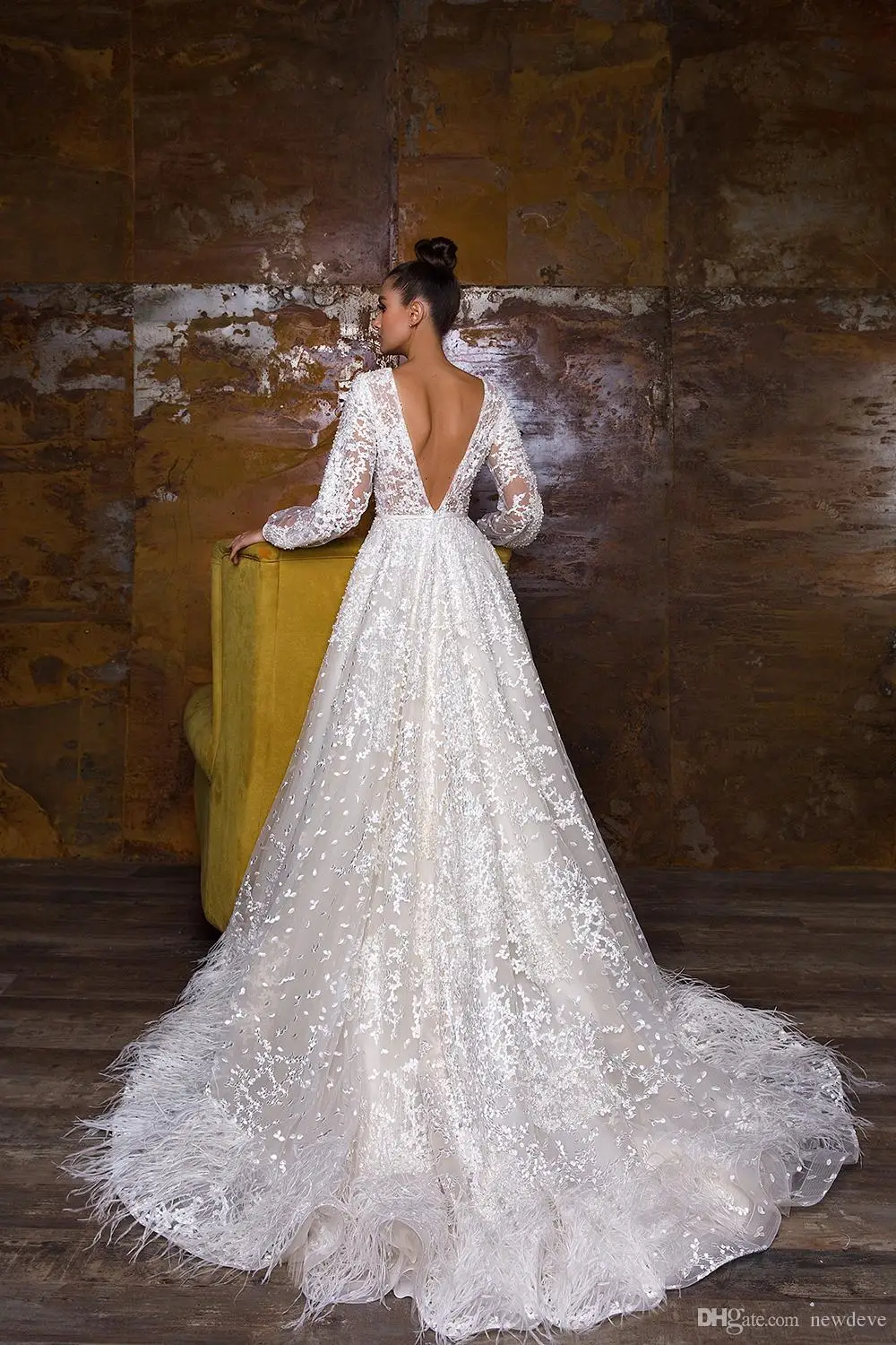 crystal-design-2019-wedding-dresses-with-feather-a-line-backless-bateau-sheer-neck-bridal-gowns-court-train-sleeveless-wedding-dress (2)