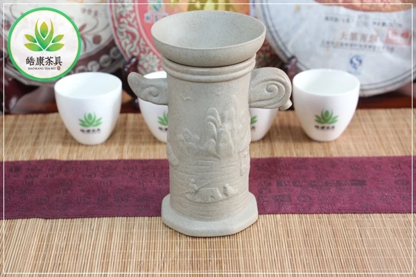

Tea filter Kung fu tea set Landscape of the house between the river and mountains tea strainer