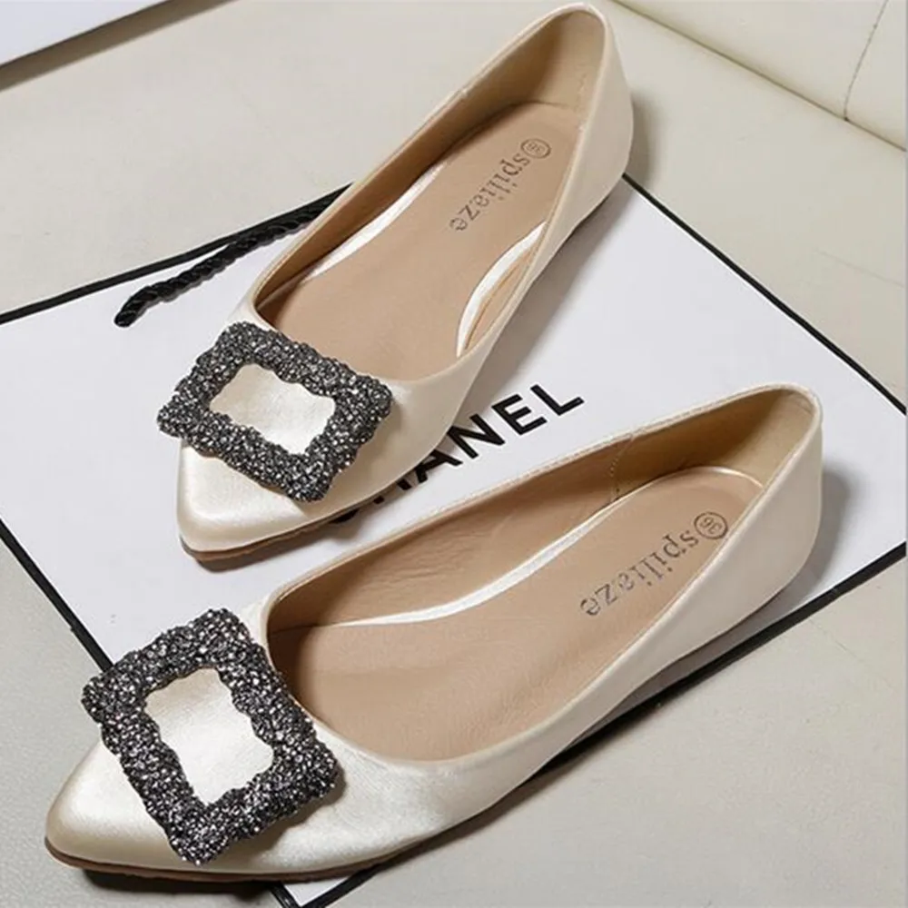 Fashion Rhinestone Embellishment Flats Red Shining Satin Wedding Shoes Pointed Toe Casual Low Heeled Shoe Willow Valley