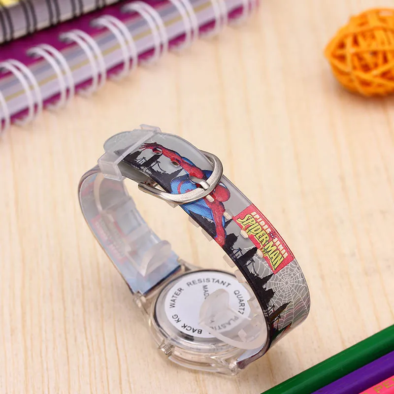 Детский подарок Бэтмен Человек-паук наручные часы детские спортивные часы студенческие часы резиновые мальчики девочки детские игрушки кварцевые часы детский подарок