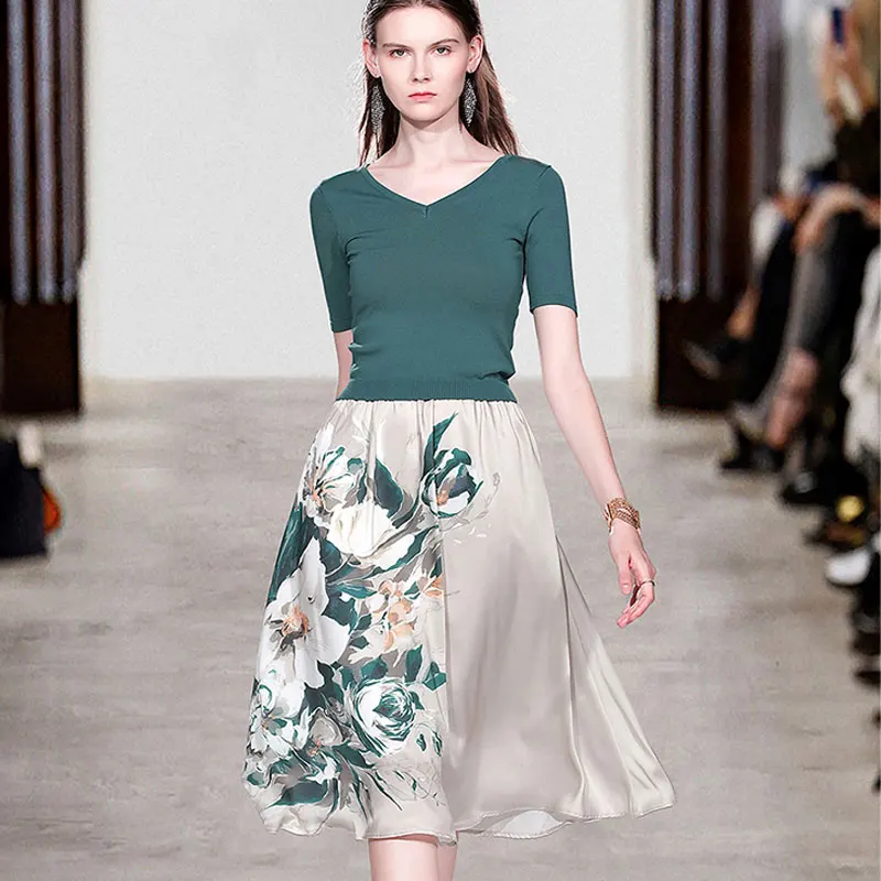

Women Elegant Skirt Sets Two Piece Short Sleeve V-Neck Knitted Shirts&Floral Printed A-Line Skirt Office Lady Vogue Work Sets