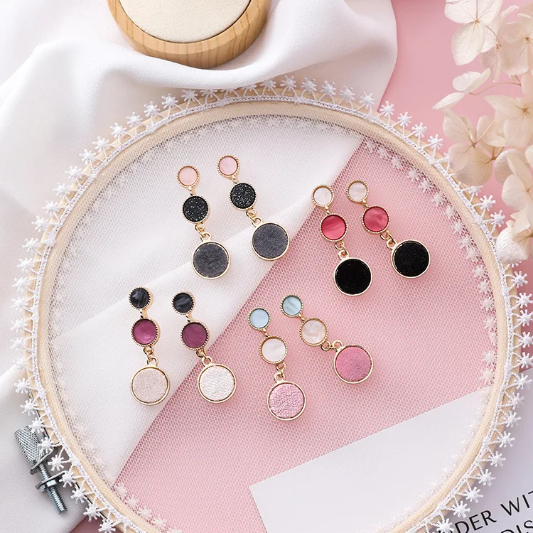 

2018 New Arrival Korean Colourful Fuzzy Round Drop Earrings For Women Pendientes Metal Fashion Aretes Jewelry