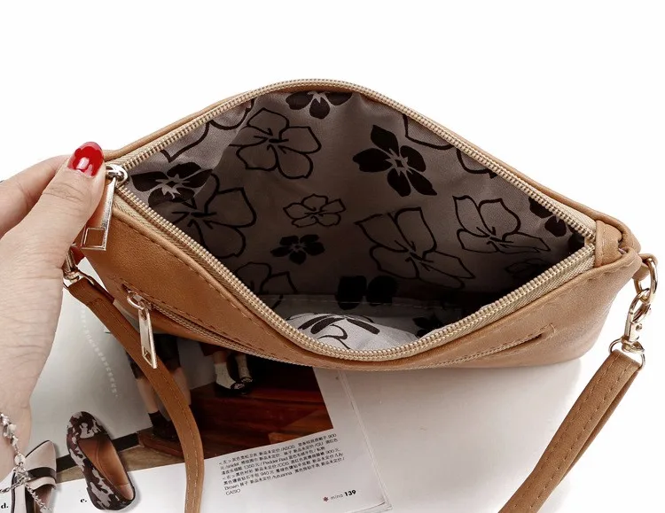 WOMEN MESSENGER BAGS (8)