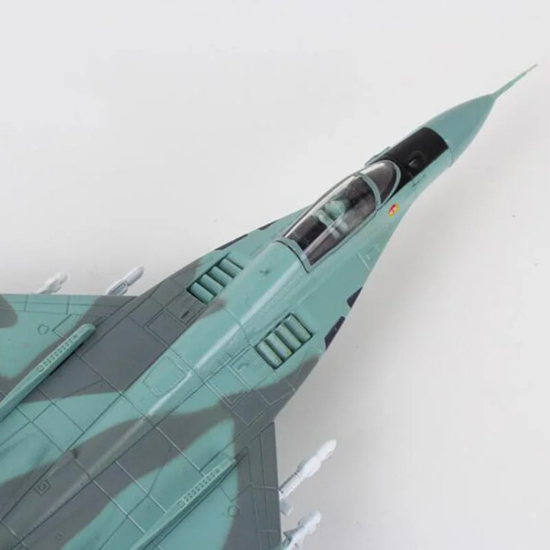 Модель 1/100 года MIG29, модели летательных аппаратов для взрослых и детей из Российской Федерации, ВВС и советских ВВС, игрушки для демонстрации