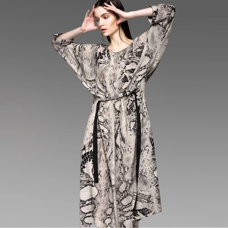 100 Silk Dress Wild Style Serpentine Print Loose O Neck Batwing