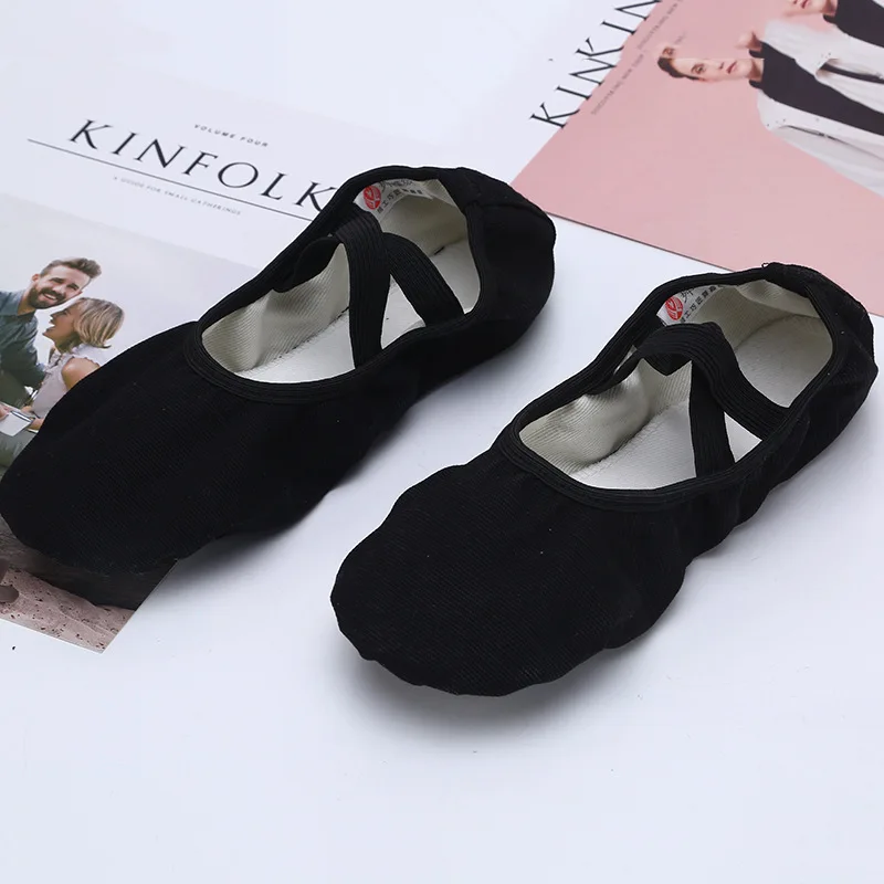 Женская балетная танцевальная обувь из хлопка с эластичной лентой; классические женские парусиновые тапочки с раздельной подошвой - Цвет: Black