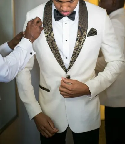 

New Two Piece White Wedding Groom Tuxedos Gold Shawl Lapel Slim Fit Men Suits for Evening Prom Party Jacket Pants Male Blazer
