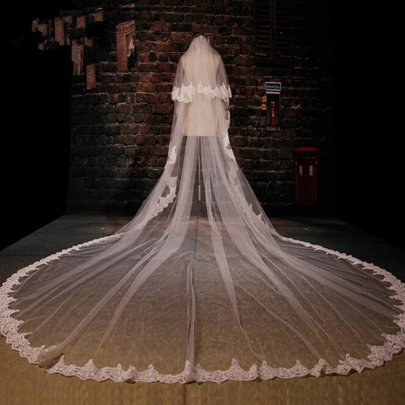 

White Ivory 3.5M Two Layer Three Meters Width 3.5m*3m Length Embroidered Lace Applique Lace Wedding Veil Long Bridal Veil