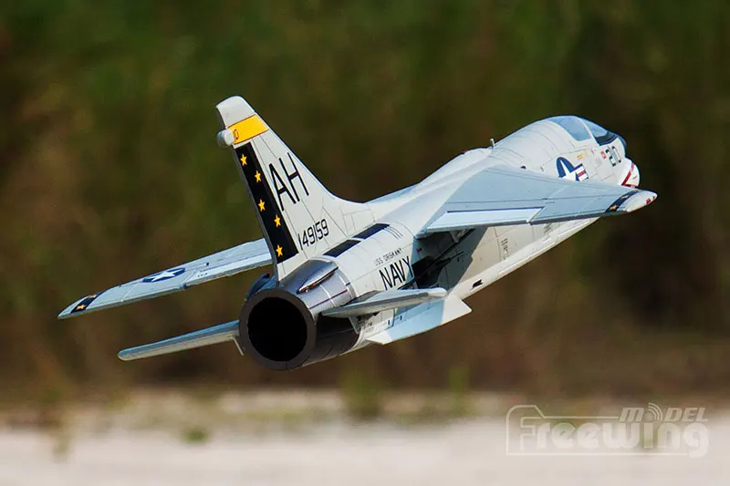 

Freewing 64mm F 8E CRUSADER Electric RC Plane