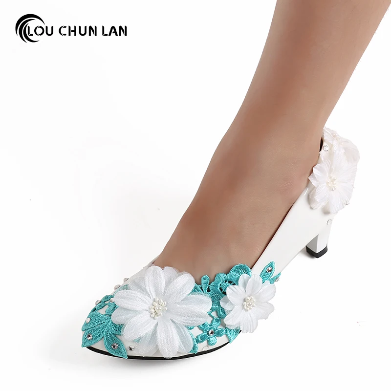 

LOUCHUNLAN Woman Shoes Blue White Pearl Flowers Three-dimensional Pumps Wedding Shoes Med Heel 5CM Heel Fashion Female Shoe