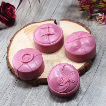 

Silicone Soap Mold Handmade Round with Traditional Chinese Pattern Mould