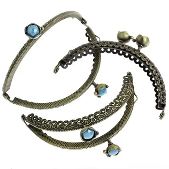 

2Pcs Bronze Tone Resin Flower Head Lace Carved Alloy Frame Semicircle Kiss Clasp Lock Purse Bag Parts 13cm