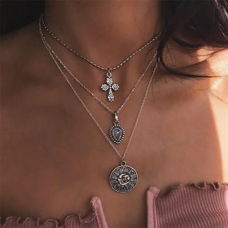 

FNIO Vintage Necklace Lady charm Color Drop Stone Bohemian Sun Disc Leaf Cross Pendant Necklace Multilayer Necklace Jewelry