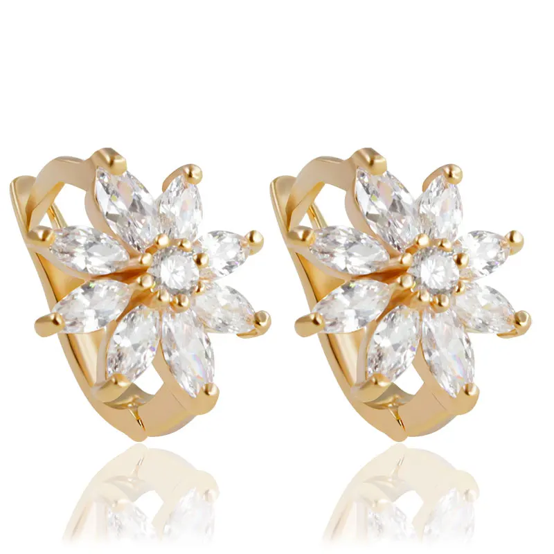

New Launch Fine Jewelry Fashion Week Clip Earrings Plated Zircon Crystal Flower Daisy Clip Stud Earrings for Women