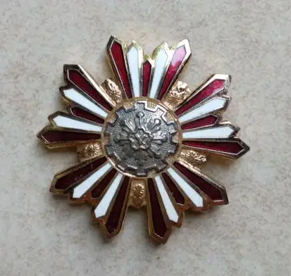 

42 MM Japanese fire Badge