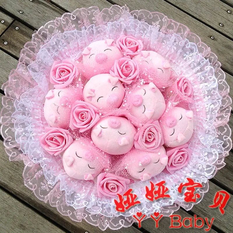 Livraison Gratuite 17 Rose Tirelire Poupee Bouquet Marie Diplome Creative Cadeaux D Anniversaire Mignon A La Main En Cuir De Bande Dessinee Bouquet G87 Aliexpress