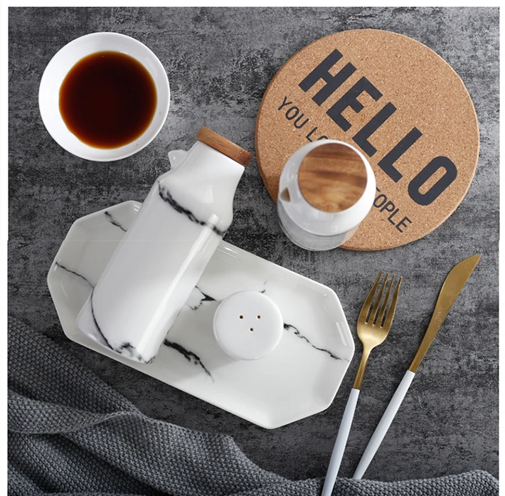 salt-and-pepper-shakers_14