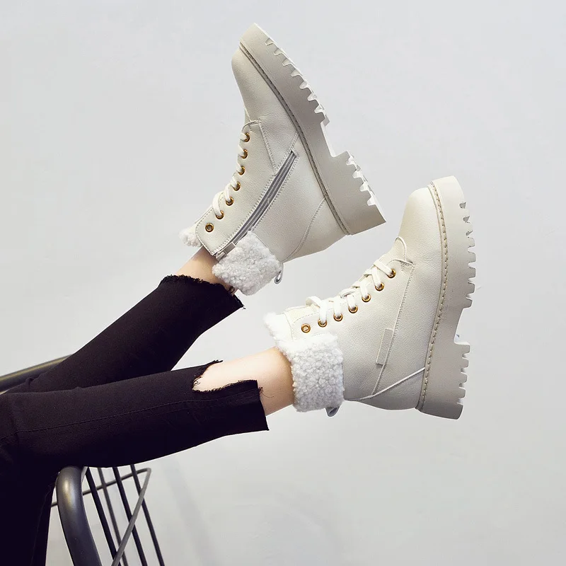 

2018 autumn new fashion simple solid color plus velvet snow boots women trend thick comfortable warm casual boots.