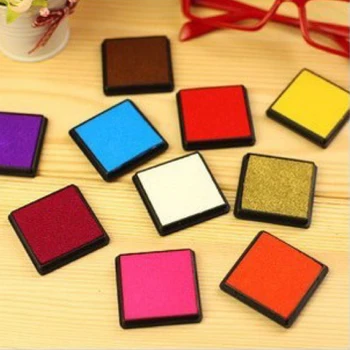 

3pcs Mini Crystal Craft Ink Pad Oil Based Stamp Ink Pad Fingerprint DIY Plastic Ink Pad for Fabric Wood Scrapbook Decoration