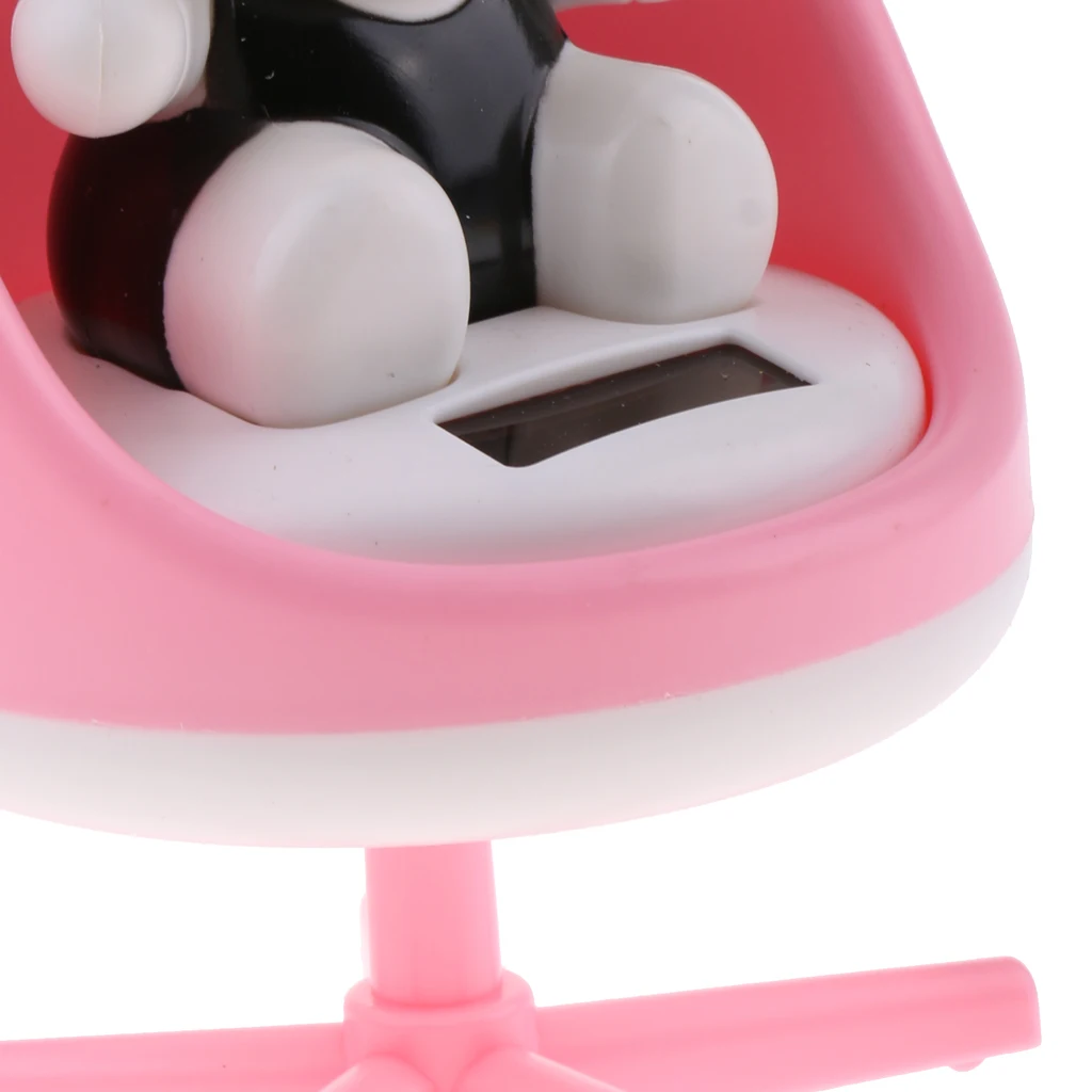 Adorable Plastic Solar Powered Toys Noding Head Figurine Model Home Car Ornament Panda Novelty Gag Toys for Kids Birthday Gift