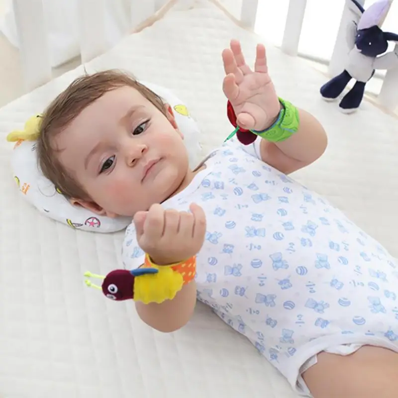 

2pcs Baby Rattles Toys Animal Socks Wrist Strap Rattle Baby Foot Socks Wrist Strap Cartoon Educational Wrist Rattles Infant Toy
