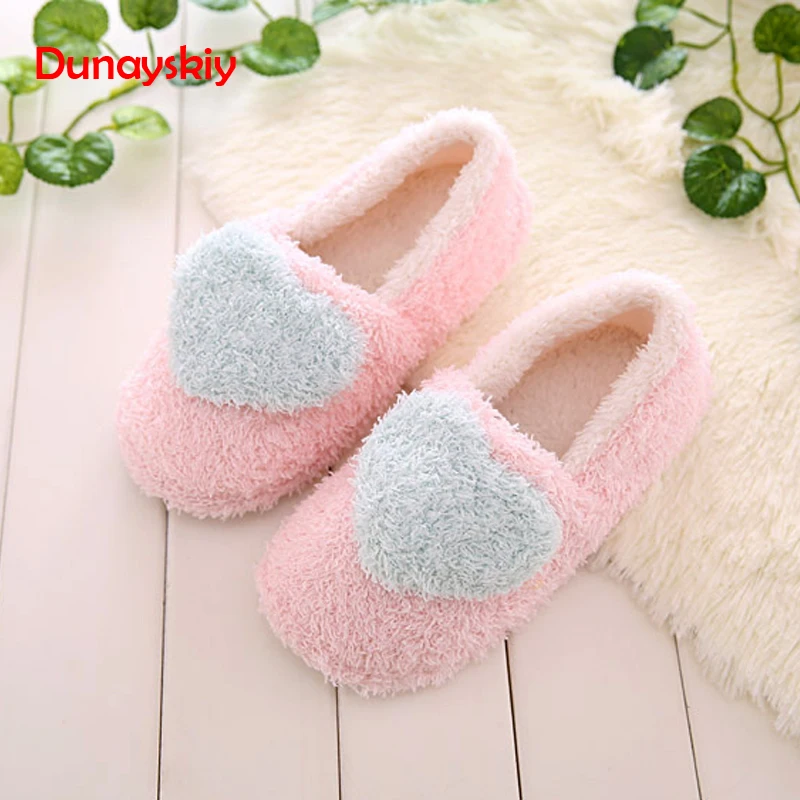 

Cotton-Padded Slippers Female Cashmere Warm Casual Slippers Indoor Heart-Shaped Ladies Home Floor Soft Women Fashion Slippers