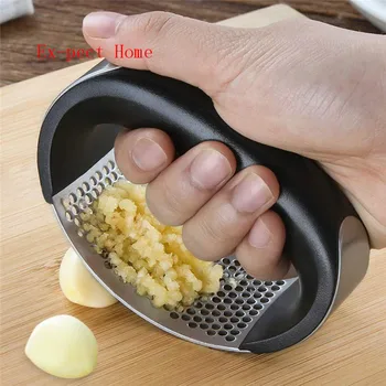 

60pcs/lot Stainless Steel Garlic Presses Manual Garlic Mincer Chopping Garlic Tools Curve Fruit Vegetable Tools Kitchen Gadgets