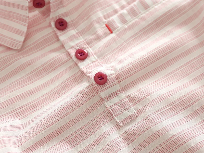 4431277017_2068599042