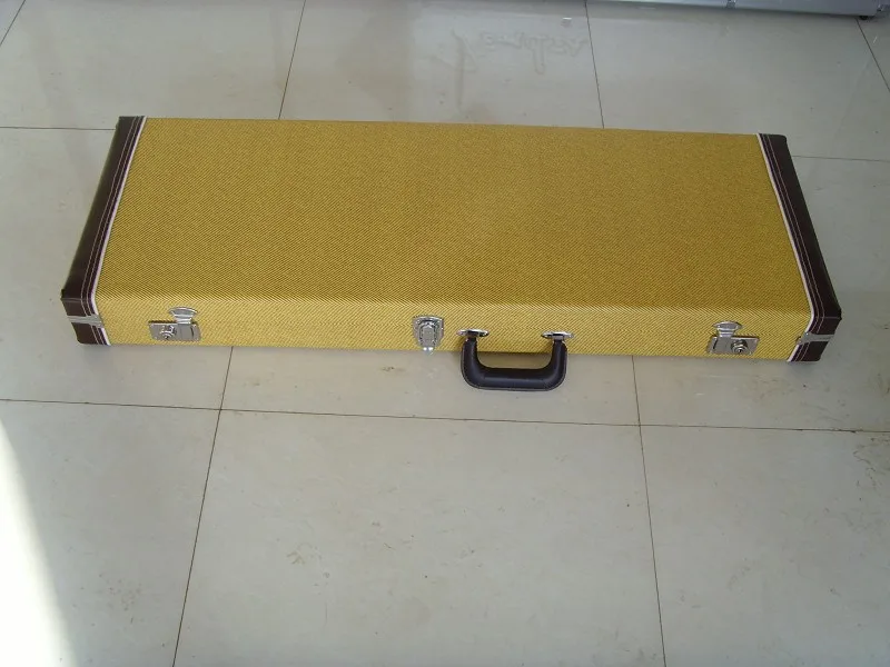 Guitar hardcase, this link for pay different, please don't pay