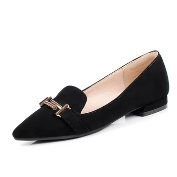 

Leisure shoes in the spring of 2019 new party with the size and low code 33-43 point light mouth frosted single shoes