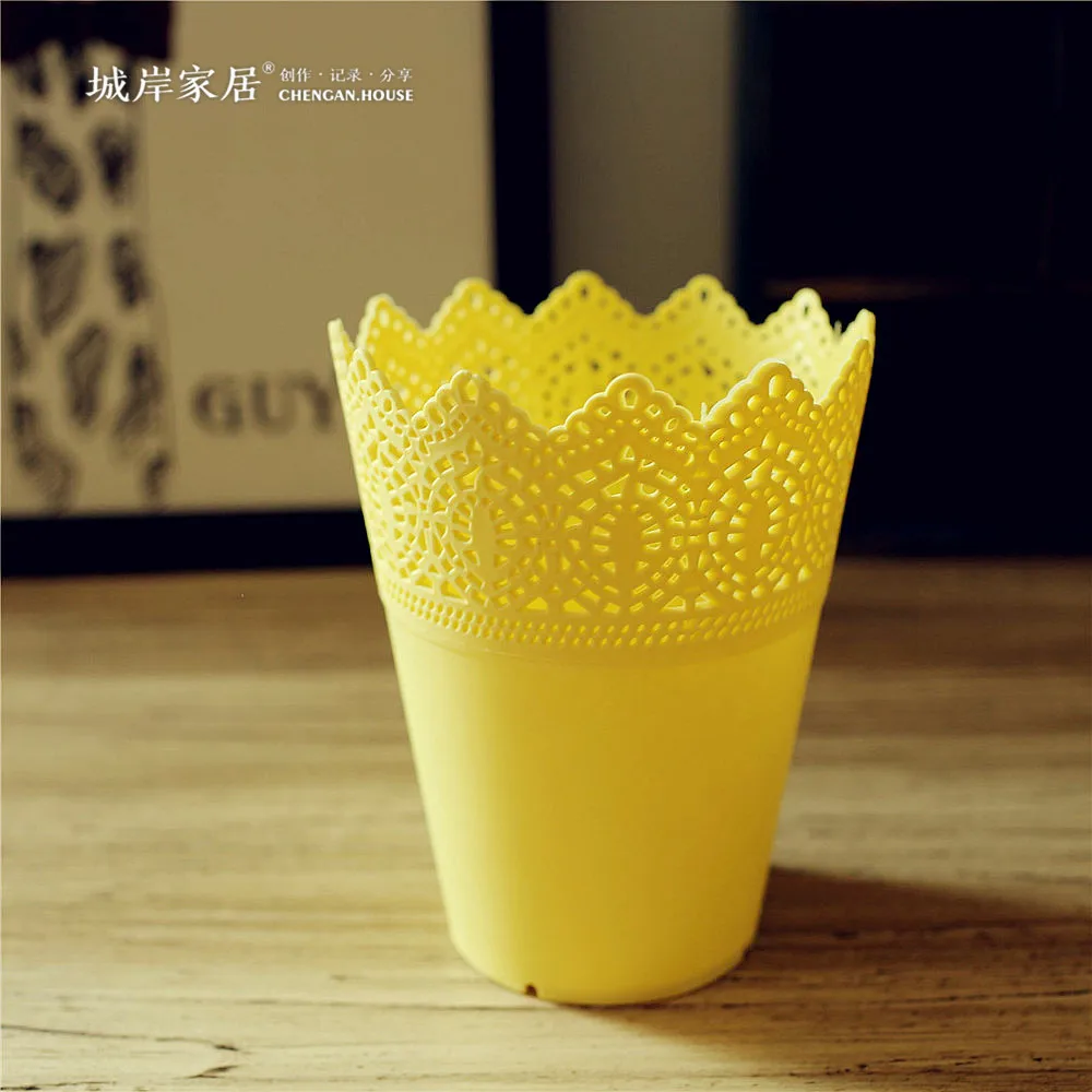 Floral Hollow Design Plastic Flower Vase For Wedding Decoration