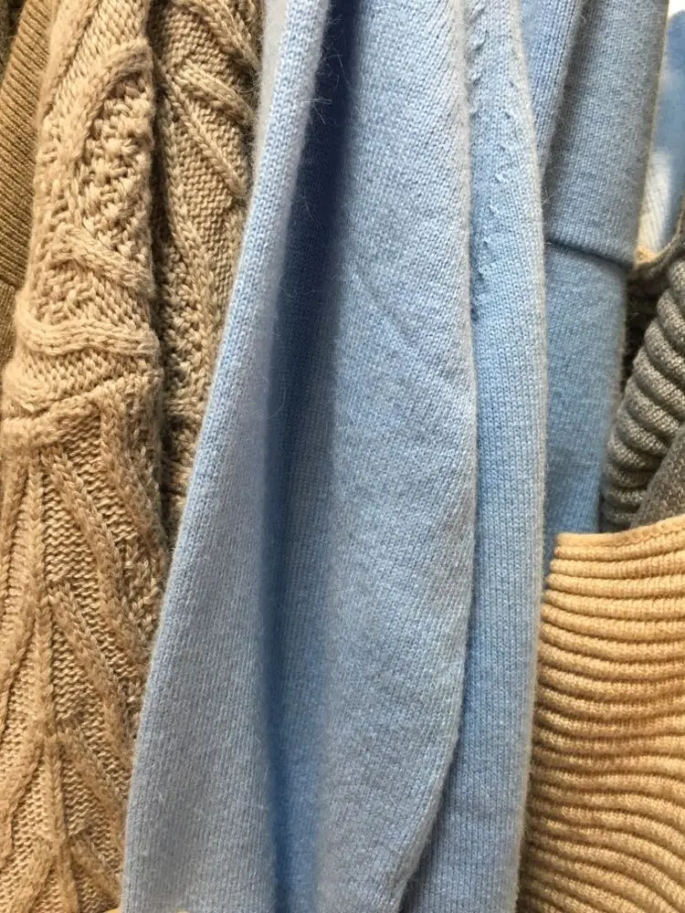 01 -  -  - _